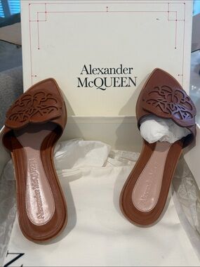 Alexander McQUEEN Brown Leather Pointed-Toe Mules with Cutout Motif